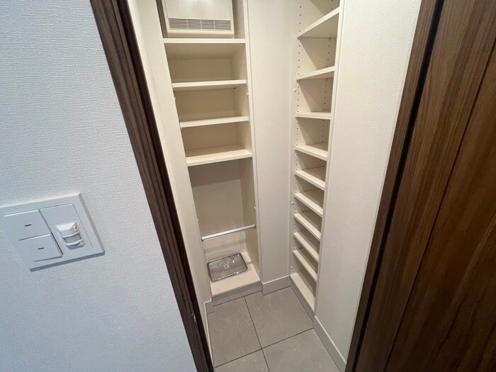 物件内観写真19　(靴箱)