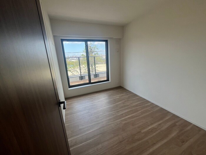 物件内観写真21　(居室)