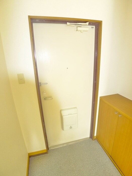 物件内観写真21　(玄関)