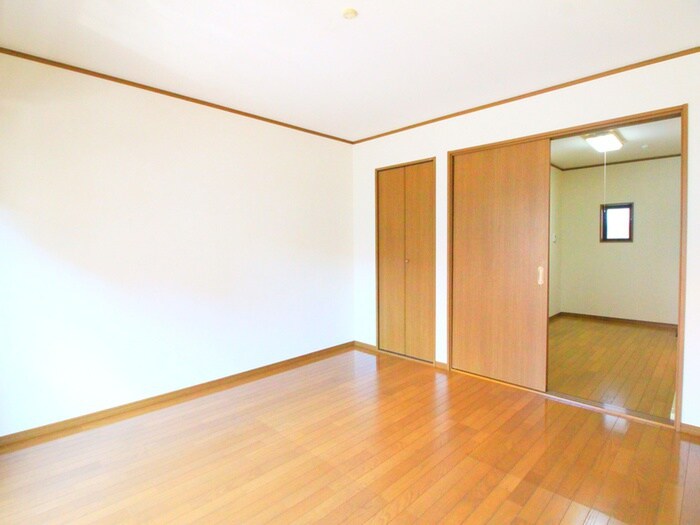 物件内観写真12　(居室)