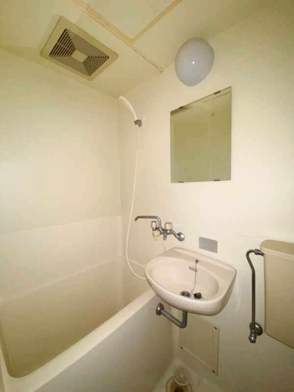 バス／シャワールーム等