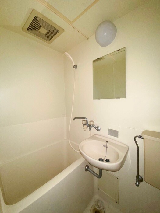 物件内観写真6　(バス／シャワールーム等)
