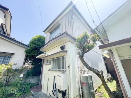 稲荷貸家外観写真