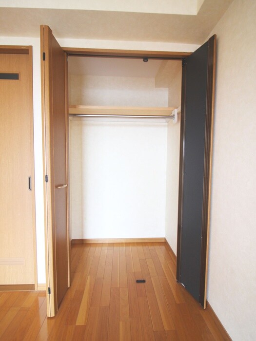 物件内観写真16　(収納)