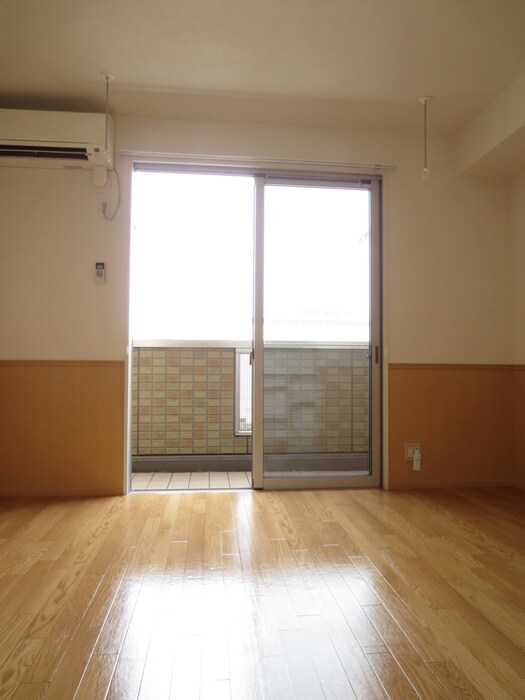 物件内観写真4　(居室)