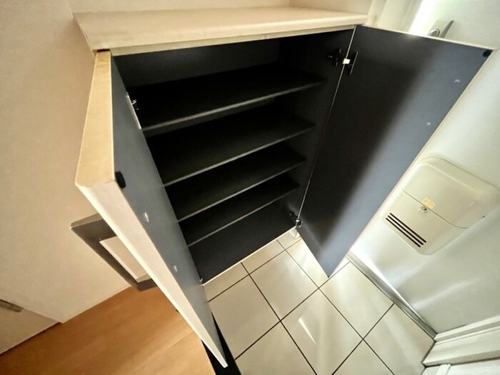 物件内観写真18　(靴箱)