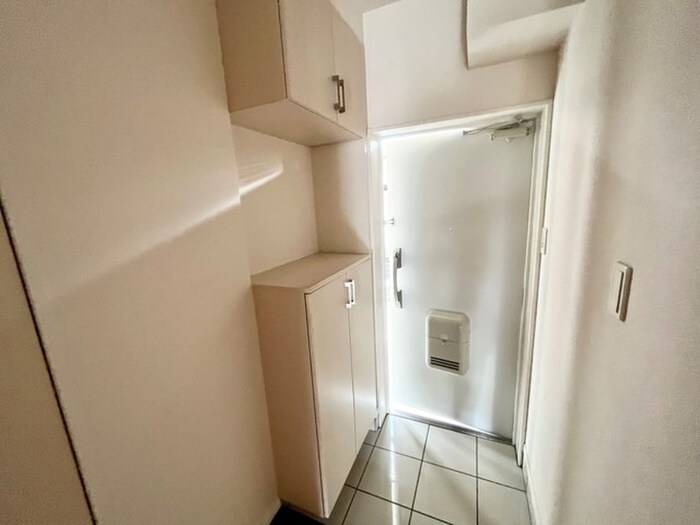 物件内観写真20　(玄関)