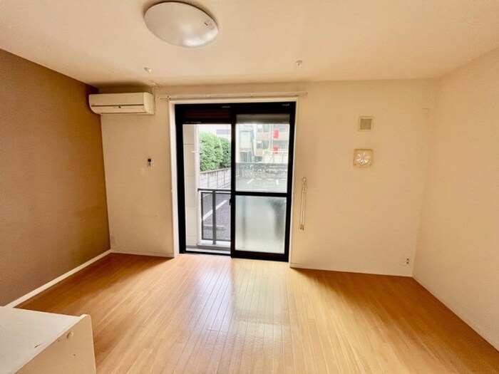 物件内観写真21　(室内からの展望)