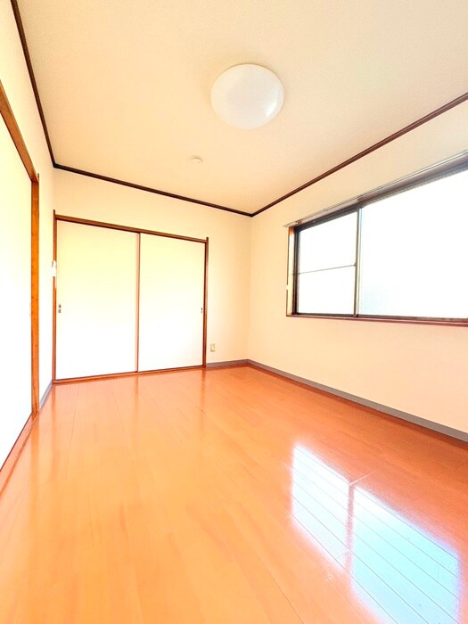 物件内観写真9　(居室)