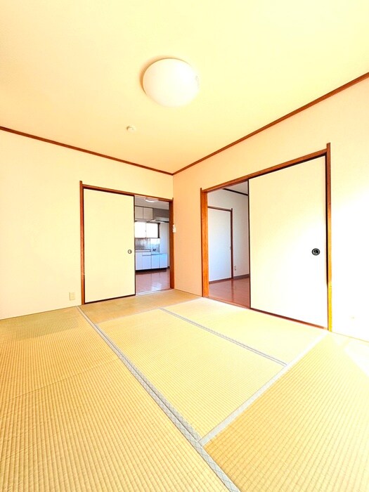 物件内観写真12　(居室)