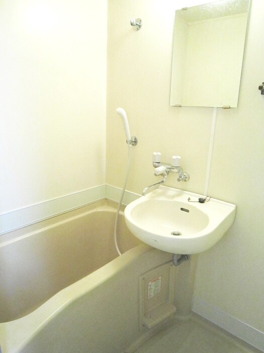 物件内観写真8　(バス／シャワールーム等)