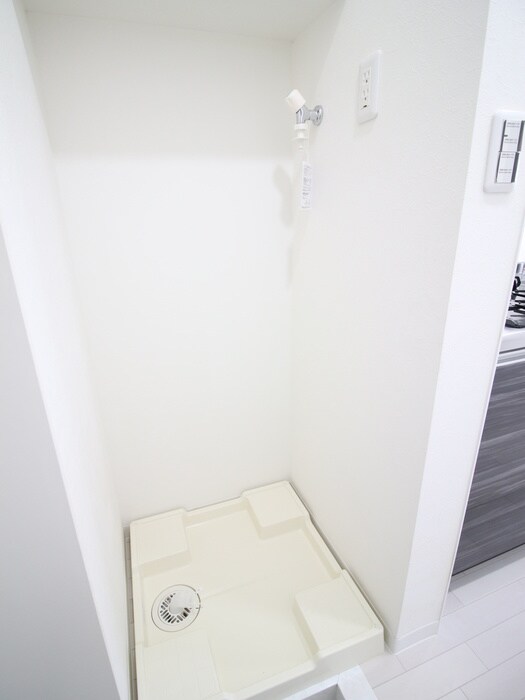 物件内観写真17　(洗濯機置場)