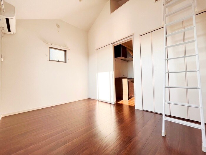 物件内観写真9　(居室)