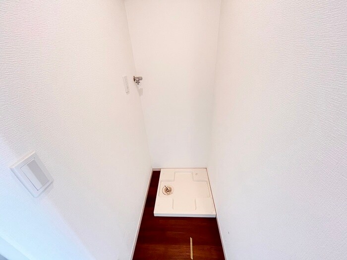 物件内観写真21　(洗濯機置場)