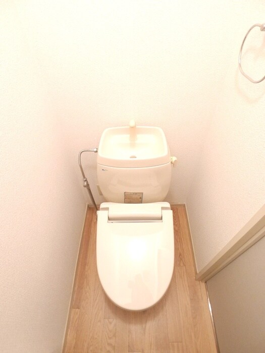 物件内観写真11　(トイレ)