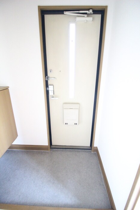 物件内観写真21　(玄関)