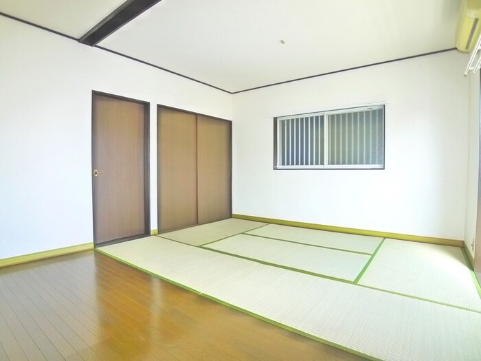 物件内観写真5　(居室)