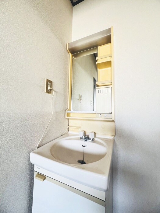 物件内観写真9　(洗面)