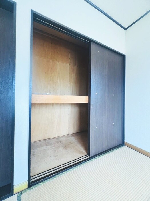 物件内観写真12　(収納)