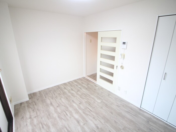 物件内観写真18　(居室)