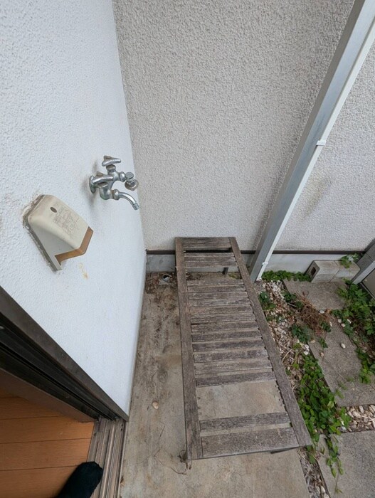 物件内観写真10　(洗濯機置場)