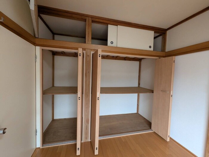 物件内観写真16　(収納)