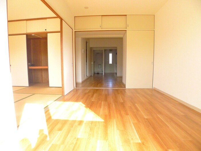 物件内観写真8　(居室)