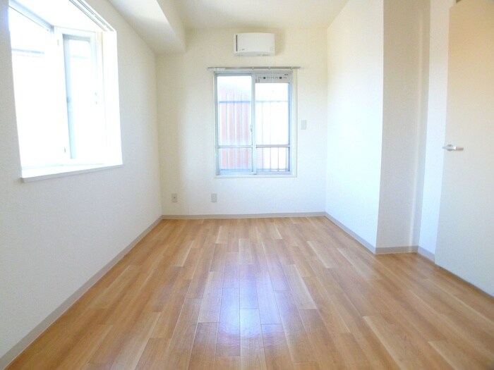 物件内観写真17　(居室)