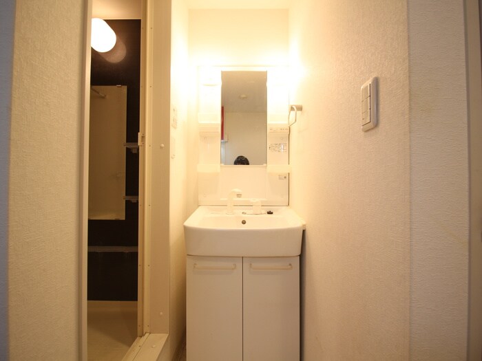 物件内観写真11　(洗面)