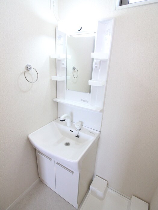 物件内観写真8　(洗面)