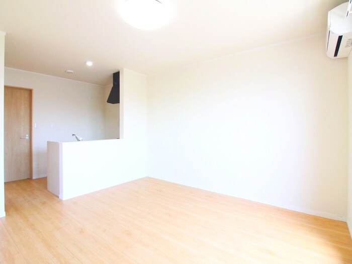 物件内観写真20　(廊下)