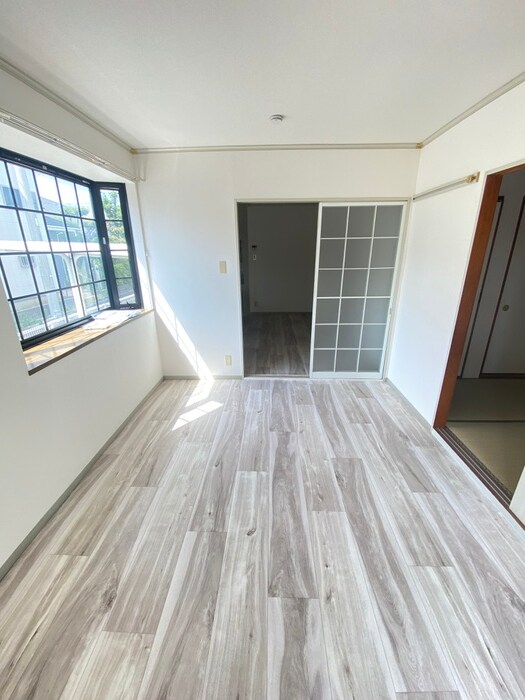 物件内観写真10　(居室)