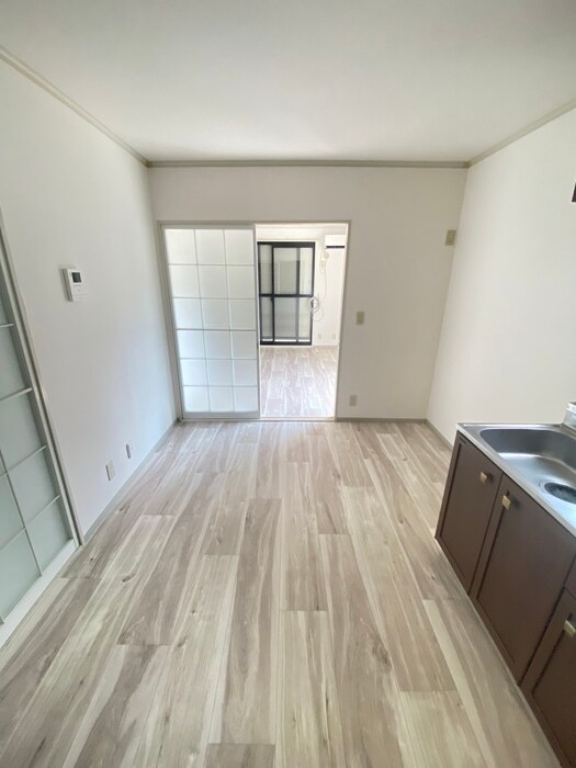 物件内観写真14　(居室)