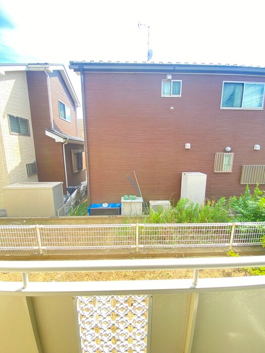 物件内観写真22　(室内からの展望)