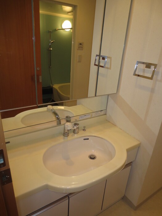 物件内観写真13　(洗面)