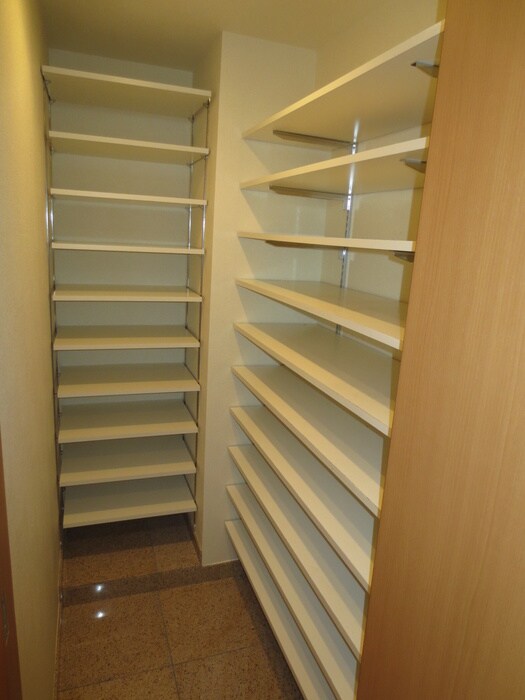 物件内観写真15　(靴箱)