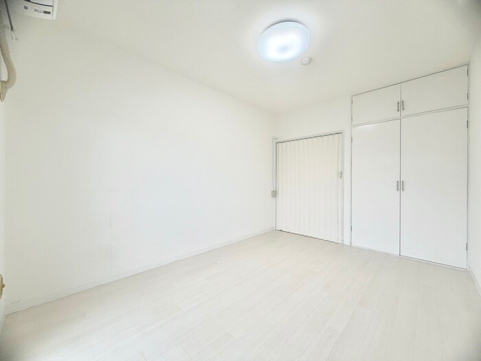 物件内観写真8　(居室)