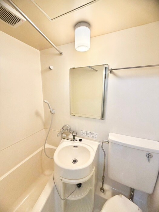 物件内観写真10　(洗面)