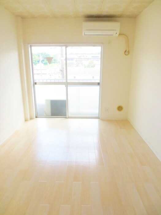 物件内観写真11　(居室)