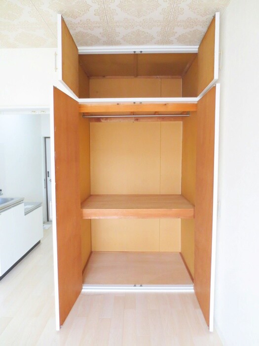 物件内観写真12　(収納)