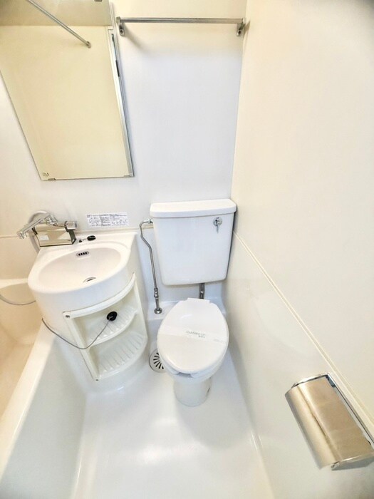 物件内観写真12　(トイレ)