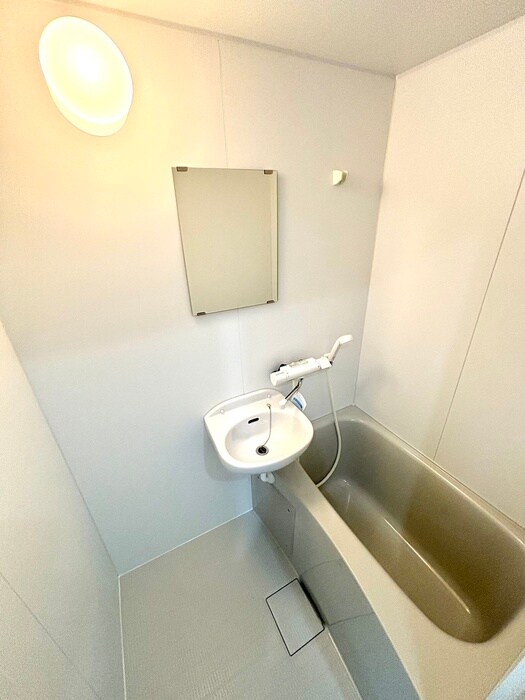 物件内観写真12　(バス／シャワールーム等)