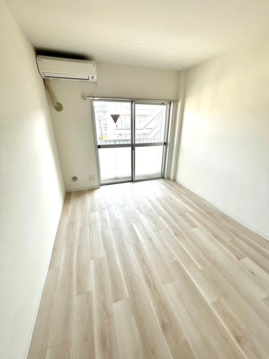 物件内観写真17　(居室)