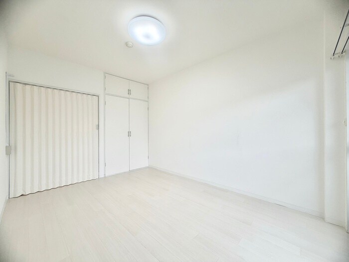 物件内観写真18　(居室)