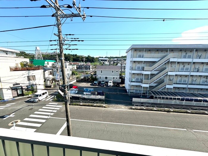 物件内観写真22　(室内からの展望)