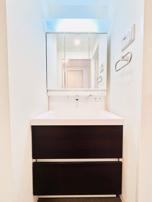 物件内観写真13　(洗面)