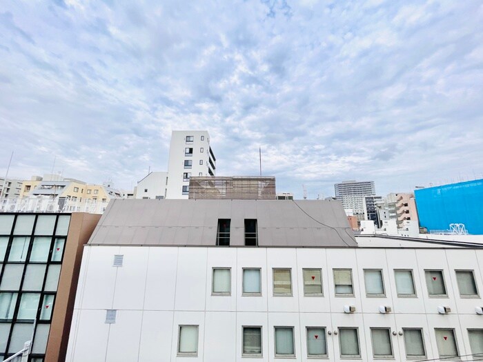 物件内観写真21　(室内からの展望)