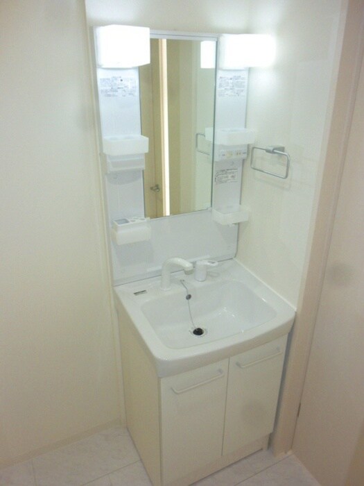 物件内観写真11　(洗面)