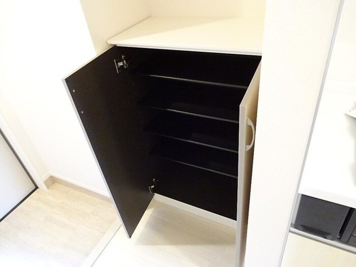 物件内観写真10　(靴箱)