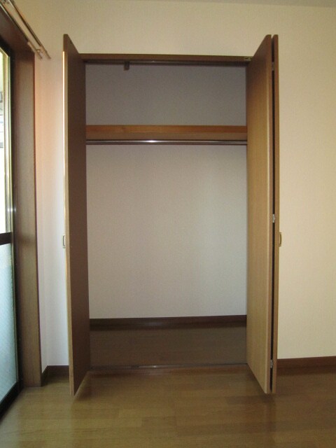 物件内観写真10　(収納)